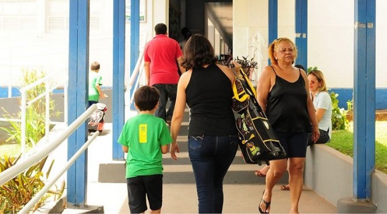 Fetems defende retorno as aulas somente em 2021