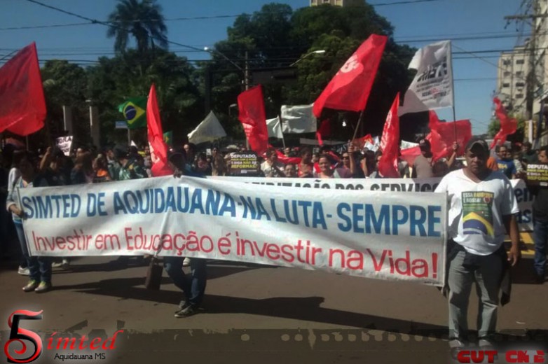 Aquidauana presente na Greve Geral na capital